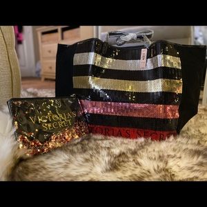 NWT Victoria’s Secret Tote/Shoulder Bag & Pouch
